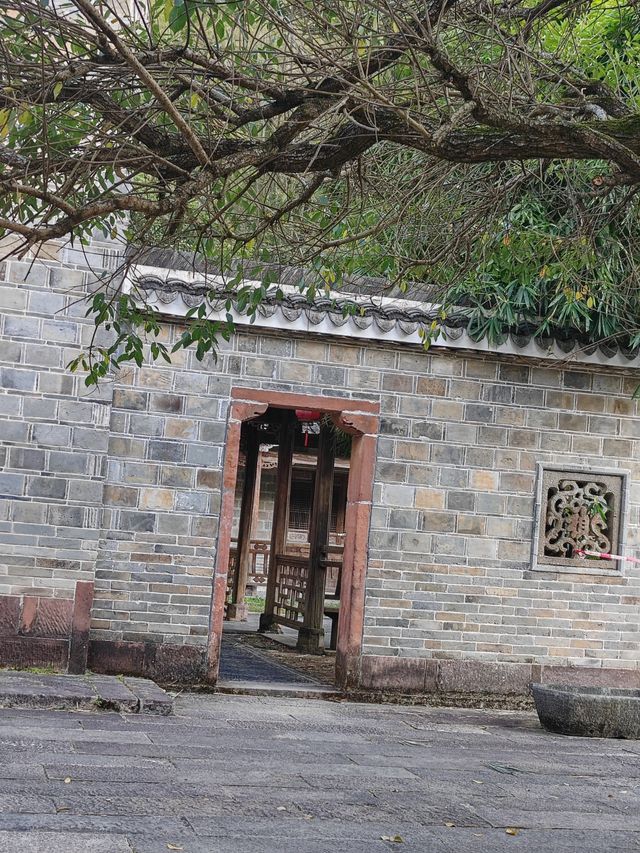 雲髻山很好，但是下次不來了，姊妹們。