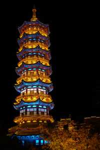 西昌旅遊｜夜遊唐園燈光璀璨，人少拍照很漂亮！