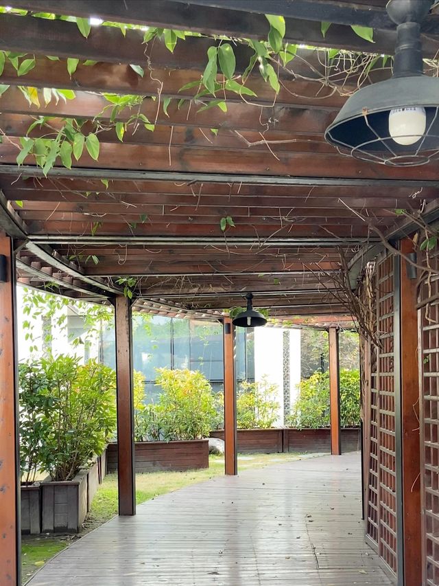 《杭州祺悅西湖宋胤酒店：西湖畔嘅品質之選》
