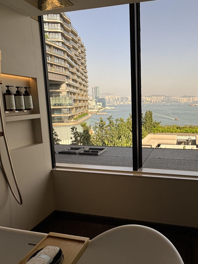 ✨香港麗晶酒店｜維港海景角房實測！