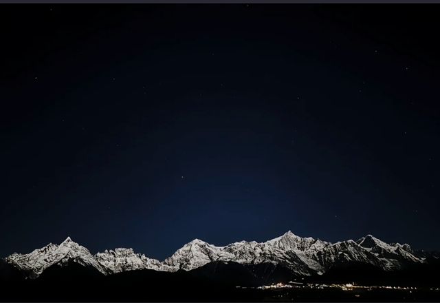 雲南梅里雪山攻略 | 朝聖卡瓦格博，遇見最耀眼的日照金山！