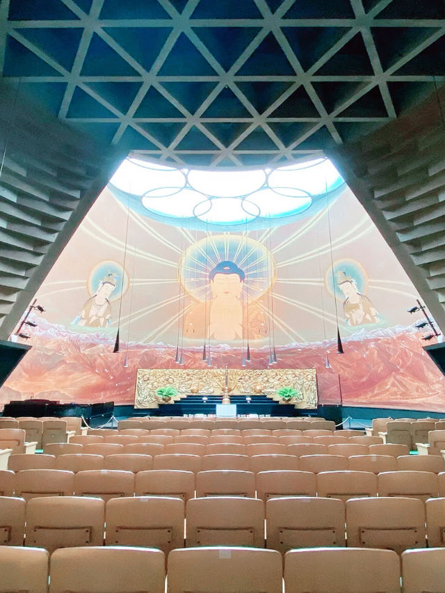 大阪秘境！一心寺「骨佛」震撼奇觀】**  