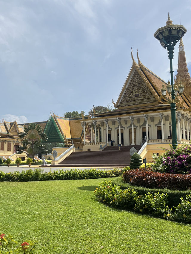 3D2N in Phnom Penh 🇰🇭✨ Where you can find History, Culture & Riverside Vibes in surprise