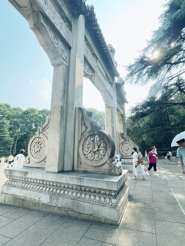 🏞️【南京必遊】省時80%！带爸媽玩中山陵的最輕鬆方案