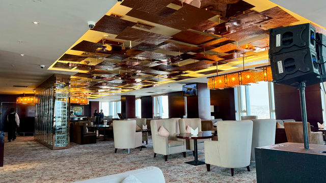 Centrally Located Hotel with Pleasant Amenities