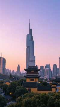 南京不只有歷史的沉重 更有秦淮燈影 薄霧風華與市井溫情