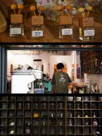 In Macau, even without searching for guides, I was able to clock in to my favorite coffee shop