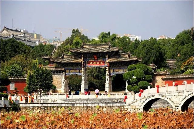 建水深度探秘：一座被時間遺忘的古鎮，等你來打卡！ “在這裡，你能找到屬於過去的寧靜，也能邂逅現