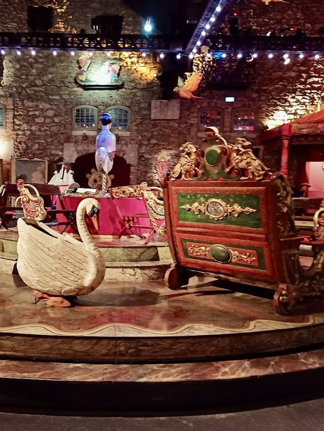 10 Cool and Quirky Things to Do in Paris! ✴️🗺