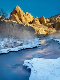 羚羊谷中文定制包車!華人司導帶玩國家公園