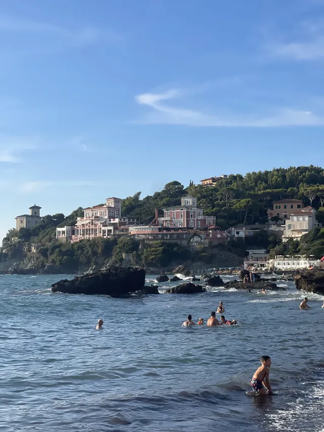 意大利推薦一個超小眾海島度假勝地!! 意大利推薦一個超小眾海島度假勝地!!