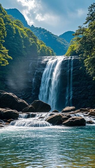 Guizhou "Journey to the Center of the Earth": Wearing Headlamps, Exploring the Pristine Caves of Maolan