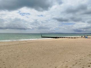 ☀️ Sun’s Out, Fun’s Out: Beach Day in Bournemouth! 🏖️