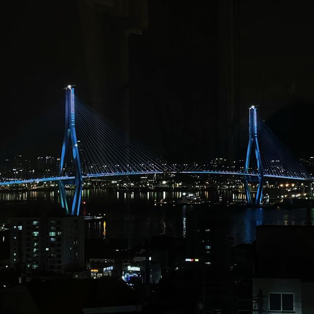 부산항대교뷰 영도 자쿠지 숙소