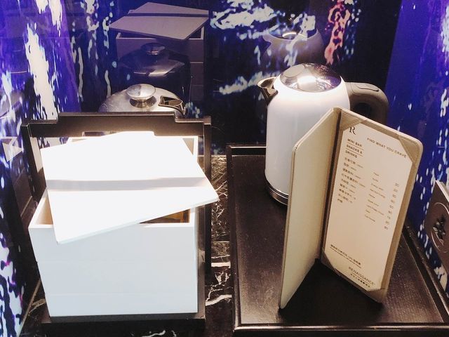 高級感的浪漫佈置💕🌹 Renaissance Taipei Shihlin Hotel 台北士林萬麗酒店