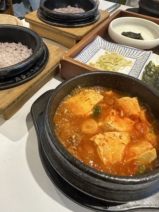 🇰🇷韓国 /ソウル 高速ターミナル駅 絶品♥️スンドゥブチゲ