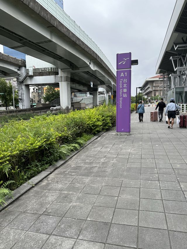 Experienced High Speed Railway HSR - Taipei 