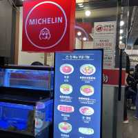 【韓国ソウル・広蔵市場】ミシュランガイドに6年連続掲載「プチョンユッケ本店」