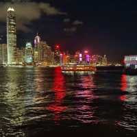 在尖沙咀海邊欣賞夜景 , 享用澳門美食！！！