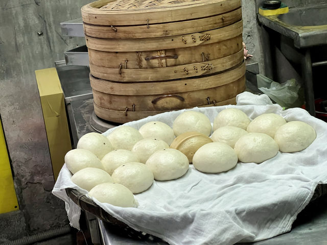 東湖康樂街傳統饅頭店｜在地饅頭店，一出爐全部就被拿光光了