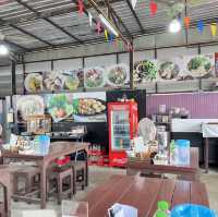 เตี๋ยวเรือบกคุณย่า @สามัคคี ตลาดประชานิเวศน์2