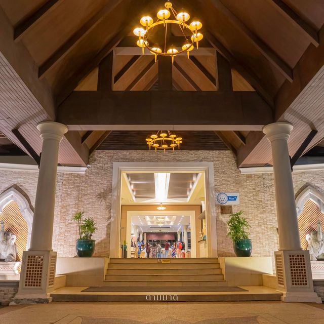 Deevana Patong Resort & Spa 🌿✨