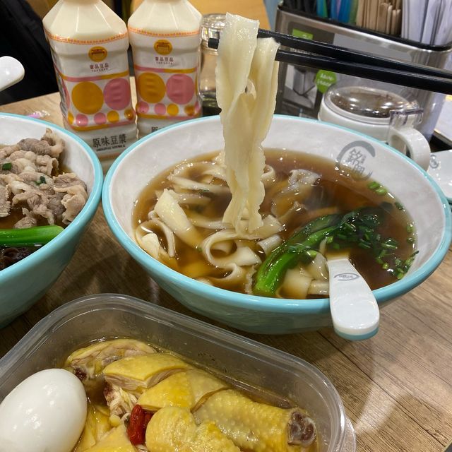 足料刀削麵😊💖😬
