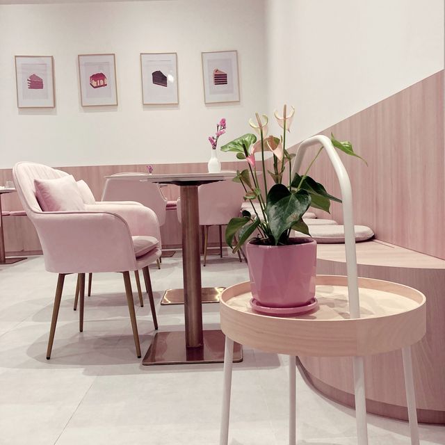K. PATISSERIE is Pretty in PINK!