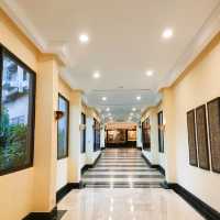 Artsy Lobby at The Sultan Hotel