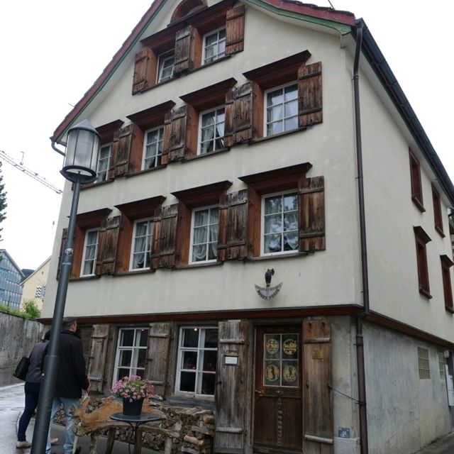 阿爾卑斯山下的迷人小鎮-阿彭策爾 Appenzell