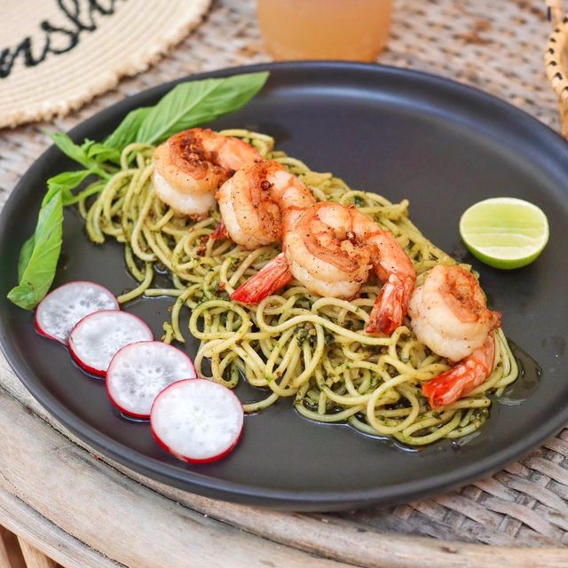 曼谷渡假風河畔cafe