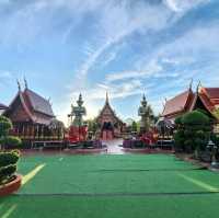สิมอีสานไม้พันชาติ วัดสว่างหัวนาคำ