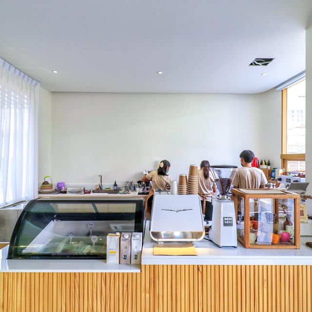 คาเฟ่  กะ-ทิ