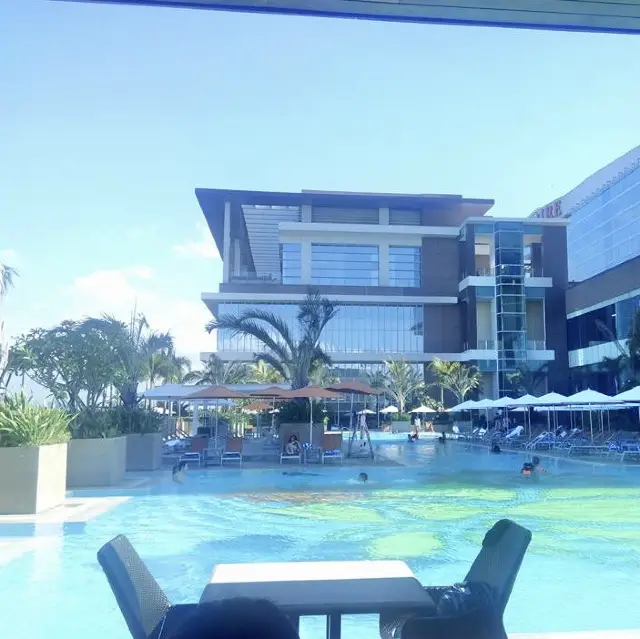 Execellent Staycation at Solaire 😮