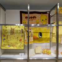 カップヌードルミュージアム、売店、展示品、安藤百福さんの色紙や私物の展示コーナー