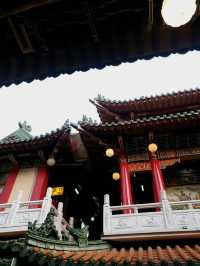 ไหว้พระ ถ่ายรูปโคมไฟที่วัด #Sanfong วัดดังในเกาสง