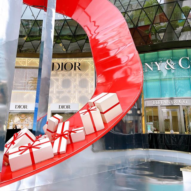 Orchard Road's Spectacular Christmas Decor