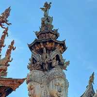 ปราสาทสัจธรรม