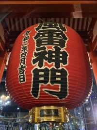 ライトアップは23時まで大提灯の重さは約700kg