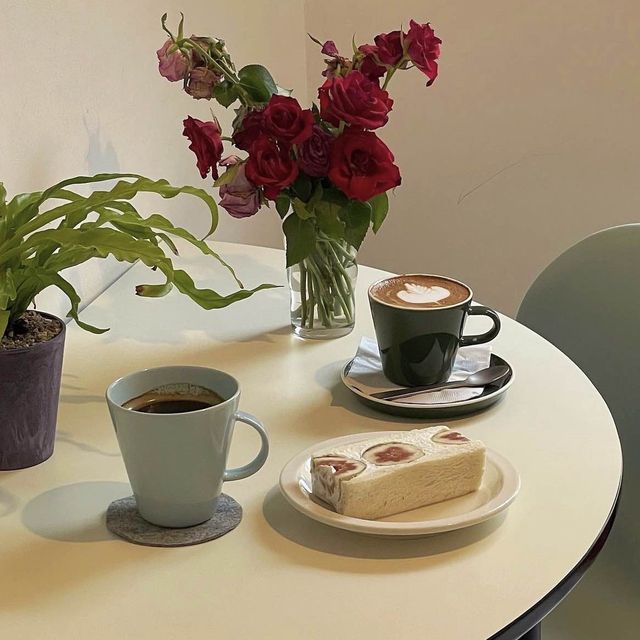moohwa cafe：舒適明亮，適合放鬆閱讀和聚會