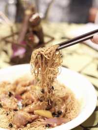華麗裝潢，精緻點心