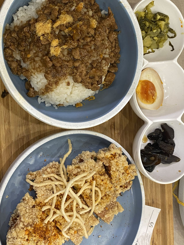 食物質素一般，但服務態度散漫 