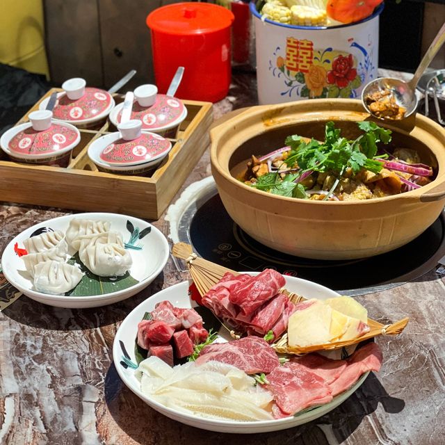 《尖沙咀充滿懷舊特色雞煲店》
