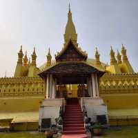 พระธาตุหลวงเวียงจันทน์ ພຣະ​ ທາດຫຼວງ