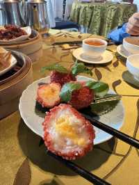 無敵維港靚景下飲餐茶