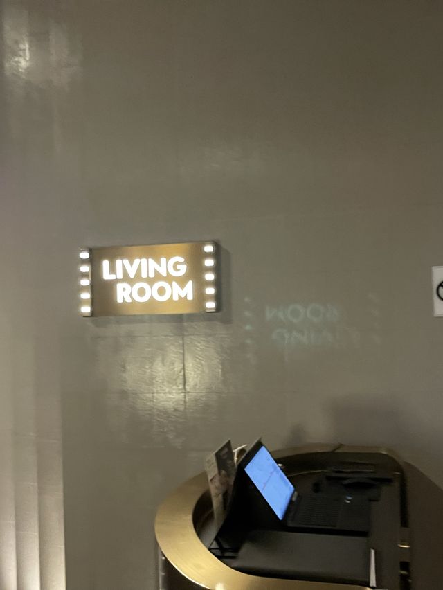 🍸🌟  沉醉澳門魅力 @ 新濠影滙W酒店 LIVING ROOM 酒吧🎭🏨🎉
