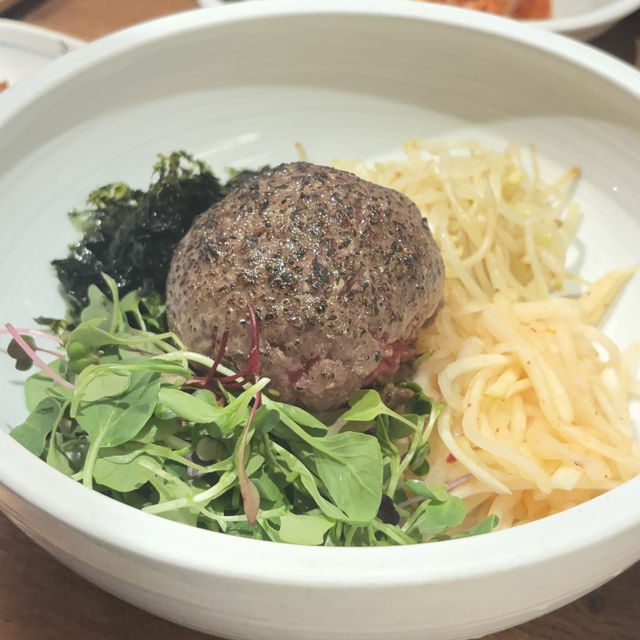 【狎鴎亭/ソウル】日本人に人気の焼肉屋のユッケビビンパ
