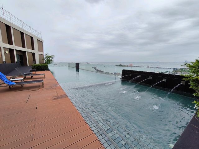 Somerset Harbourview Sri Racha