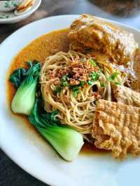 An interesting cafe with petting animals & nature environment in Muar