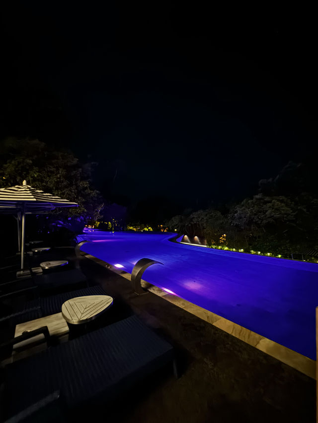 タイ🇹🇭プーケット　海一望🏝️ジャグジープール付きヴィラ🖤